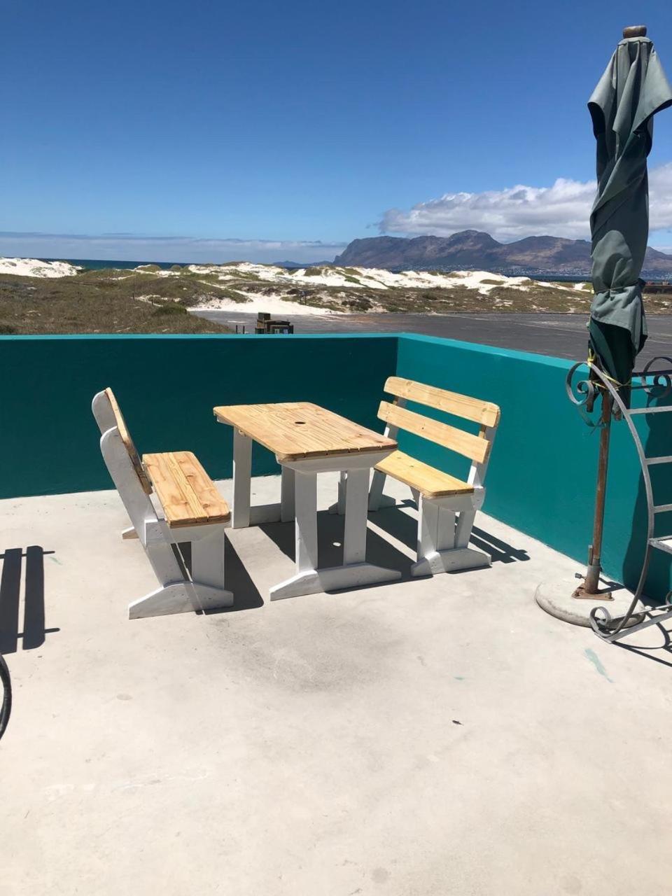 Hotel Cape Capsules Muizenberg Esterno foto